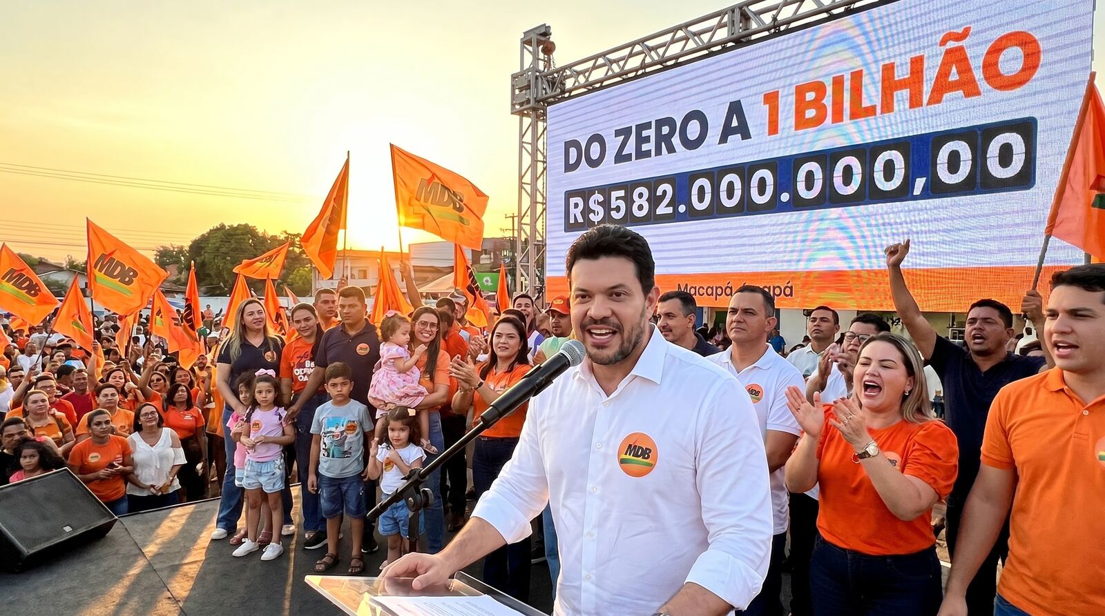 Comício Oficial